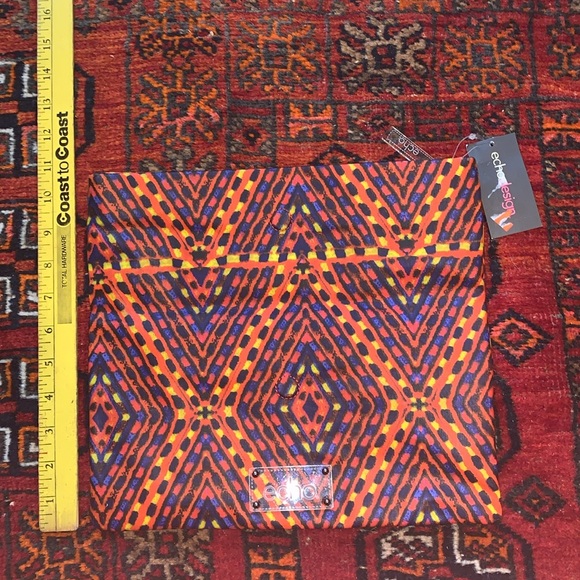 Echo Clutch Bag - Picture 4 of 6